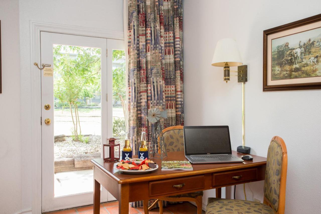 Y O Ranch Hotel And Conference Center Kerrville Extérieur photo