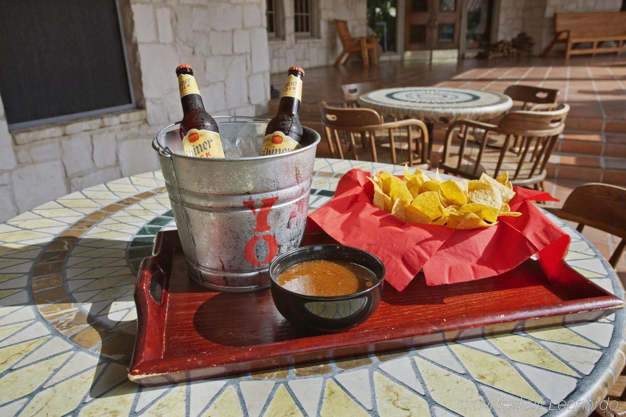 Y O Ranch Hotel And Conference Center Kerrville Restaurant photo